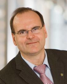 Prof. Dr. Alexander Michaelis<br />
Fraunhofer Institute of Ceramic Technologies and Systems (IKTS), Germany <br />
